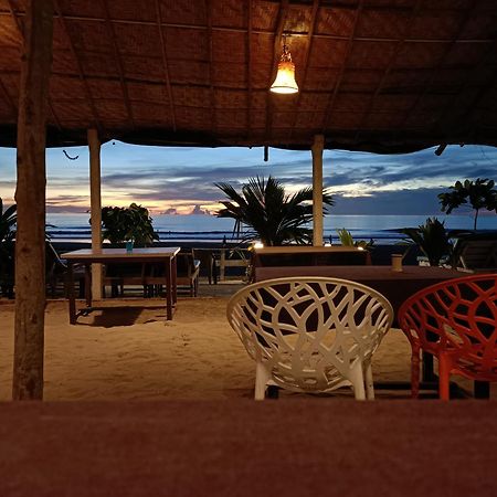 Shantaram Beach Huts Arambol Exterior photo