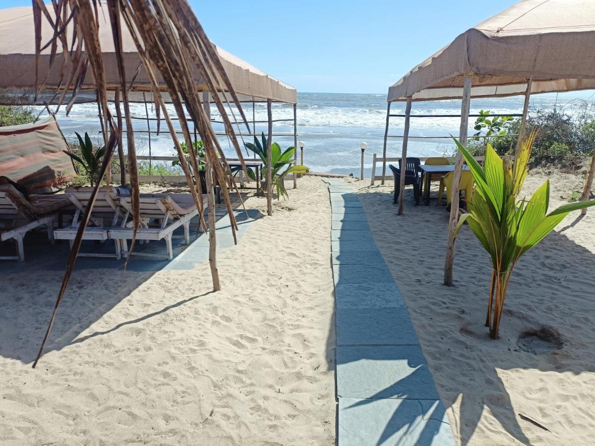 Shantaram Beach Huts Arambol Exterior photo