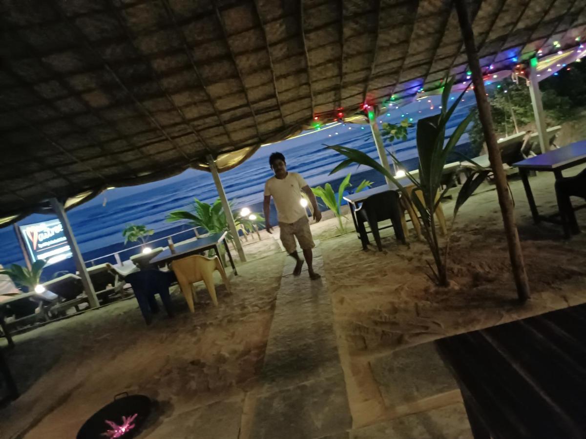 Shantaram Beach Huts Arambol Exterior photo